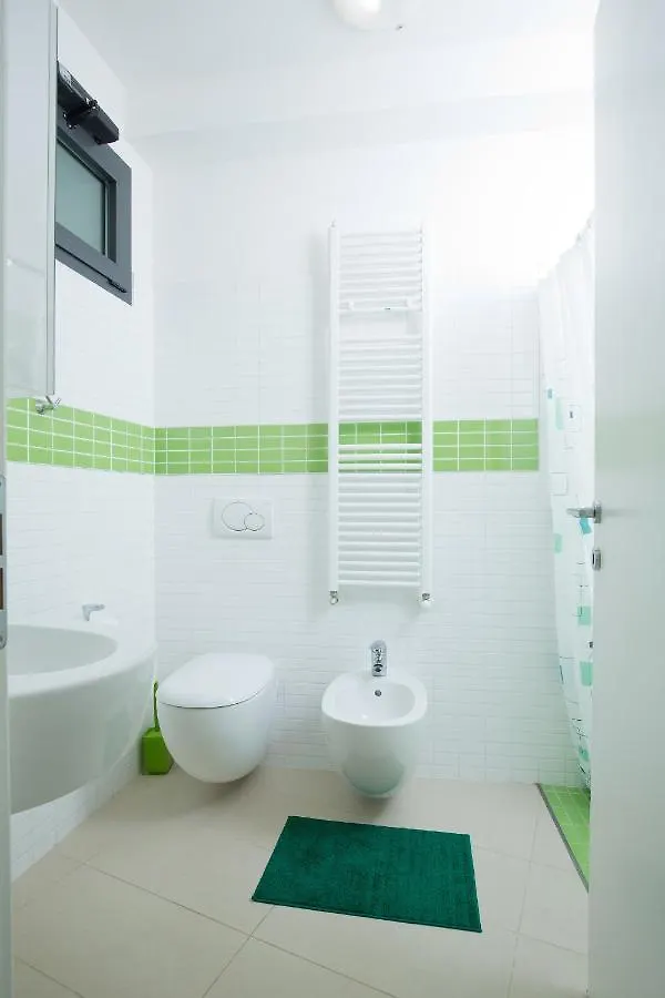 Luxury Sea Front Apartment Римини 0*,  Италия